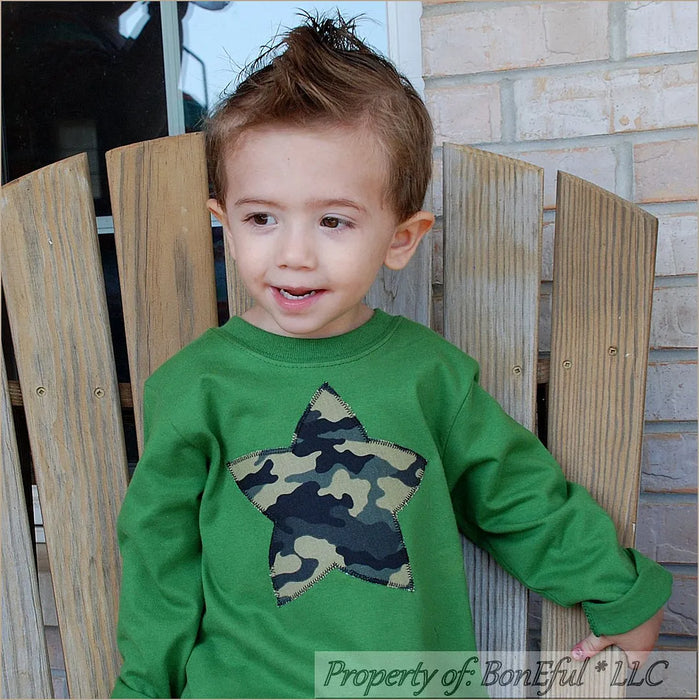 Boutique Baby Boys Size 24 Months Army Green Camo Camouflage STAR Top Shirt