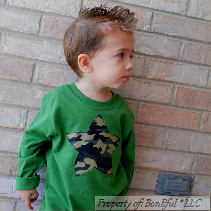 Boutique Baby Boys Size 24 Months Army Green Camo Camouflage STAR Top Shirt